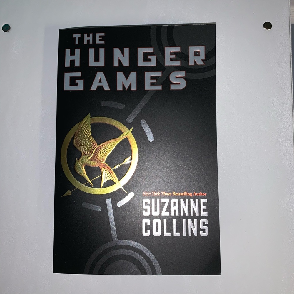 BOOK THE HUNGER GAMES